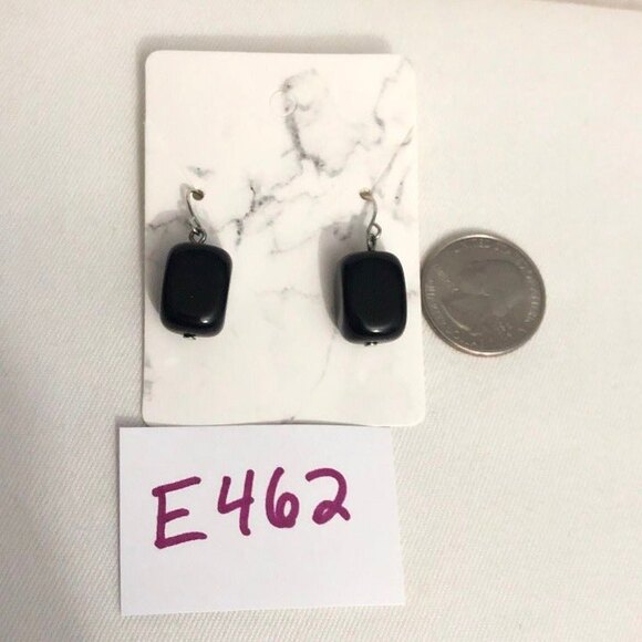 Black Square Pierced Dangle Earrings - Picture 6 of 7